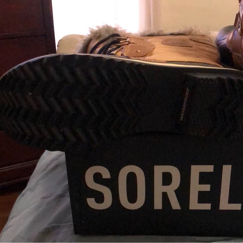 Sorel Women's Winter Boots - Black and Brown - Picture 4 of 5